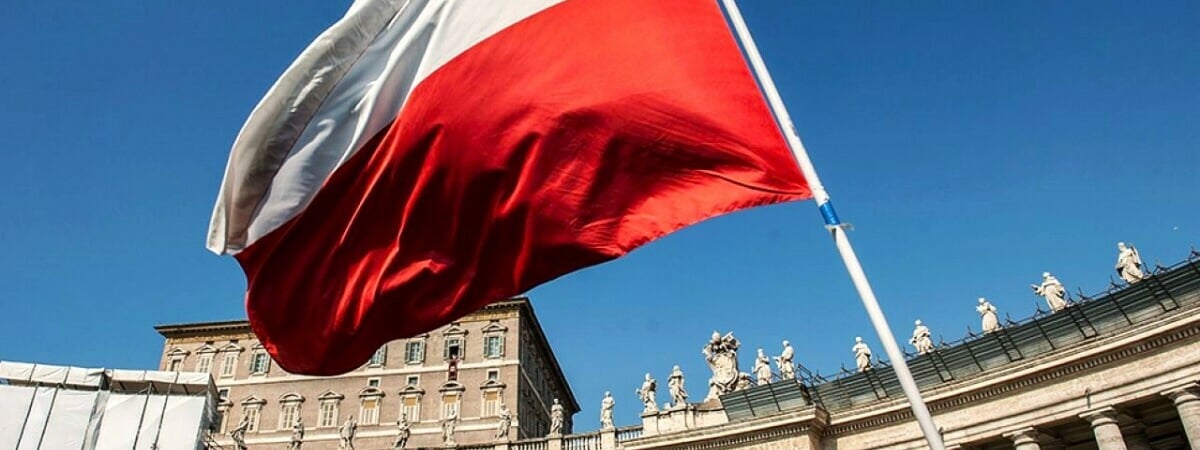 Сколько испытывают подавленность, а сколько — облегчение? В Польше провели опрос отношения к властям