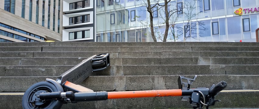 В Витебске электросамокат врезался в велосипед, теперь водителя электросамоката будут судить за требование возместить ущерб