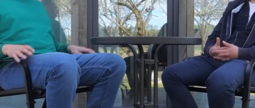 Бизнесмен купил старую деревенскую школу под Брестом. Для чего?