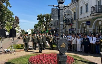 Открытие стилизованного фонаря пограничников в Бресте