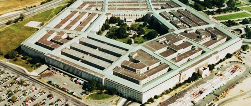 США предупреждают Иран о "серьезных последствиях", если он нападет на Израиль.