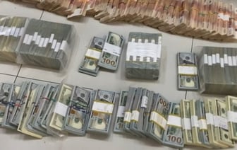 Продавец катеров недоплатил налоги. Во время обыска у него нашли более $1 млн