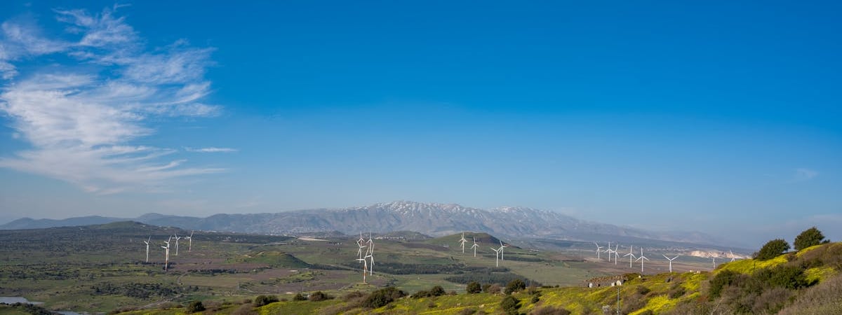 Израиль отключил электроэнергию в Газе, что повлияло на производство питьевой воды