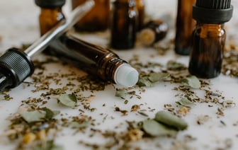 Цены на нефть эталонных марок перешли к резкому снижению