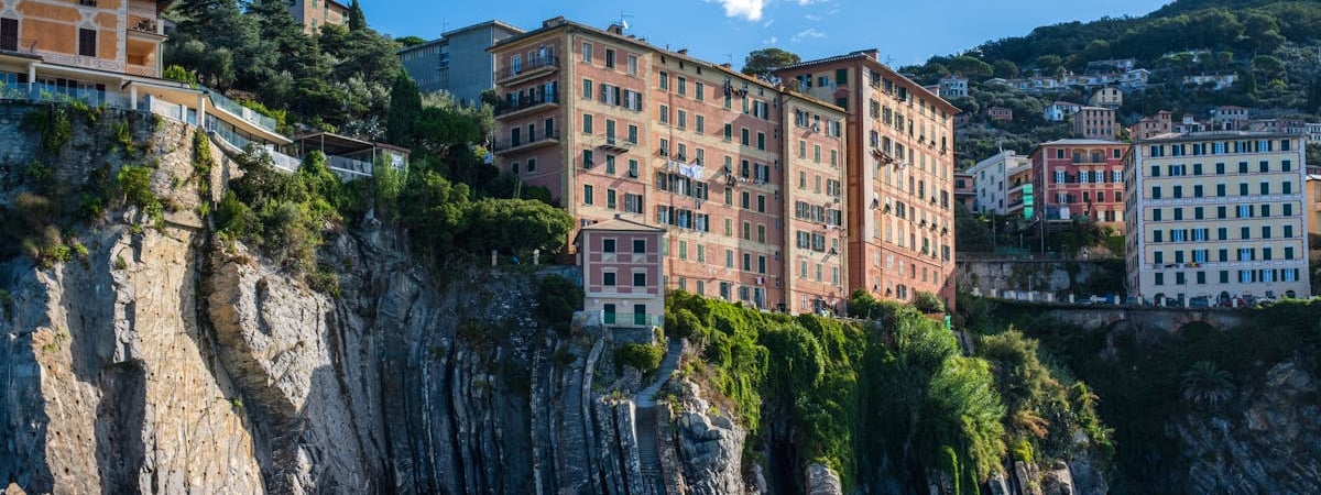 В Албанию прибыли первые переправленные из Италии мигранты