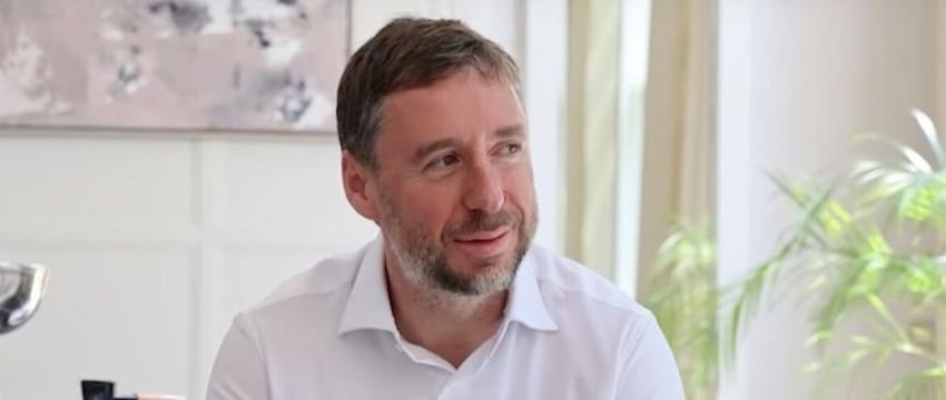 Муж основательницы Wildberries заявил, что Бакальчук нужна помощь