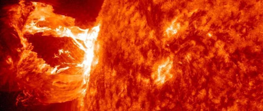 Самая мощная вспышка с начала лета произошла на Солнце