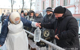 Окунаться не главное — значение, традиции и погодные приметы Крещения