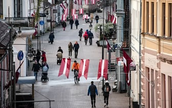 Латвия может депортировать 1167 россиян. За что?