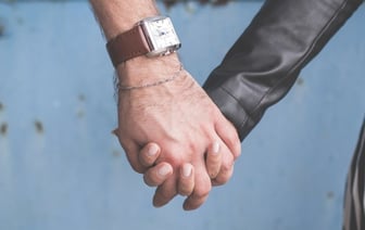 Белорусская женщина пыталась разлучить сына с любимой: что произошло?