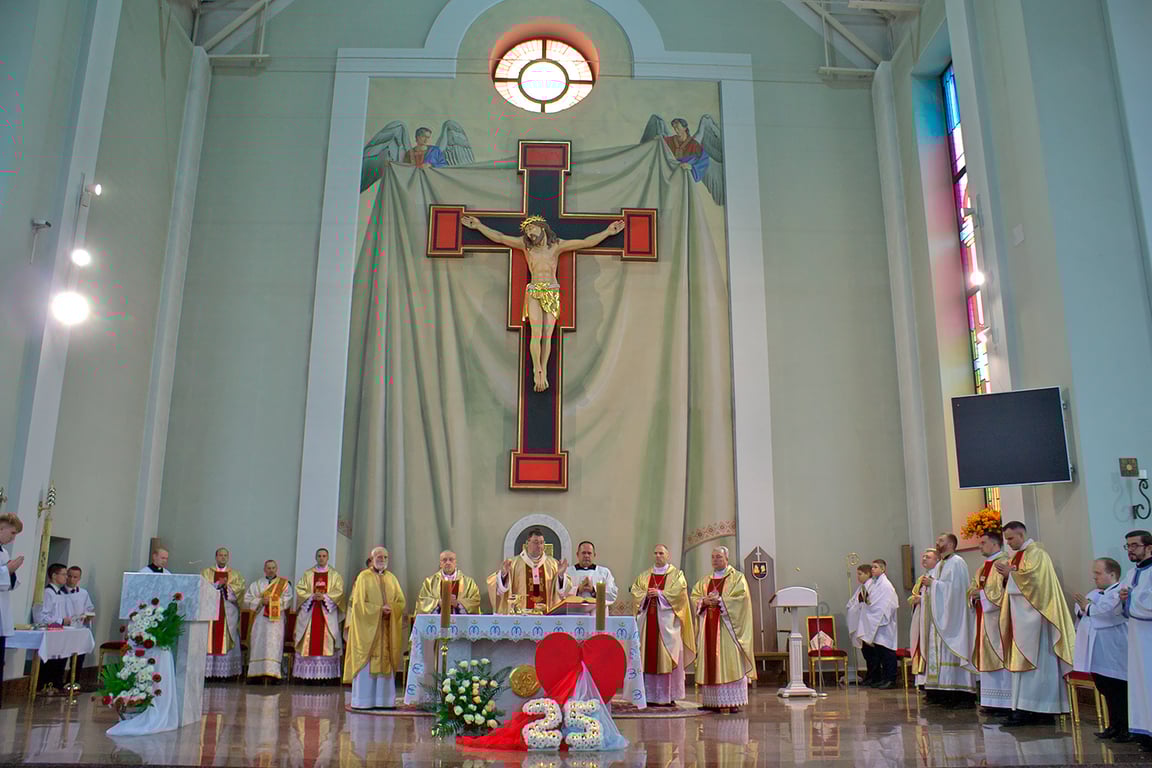 У Віцебску адсвяткавалі чвэрць стагоддзя існавання каталіцкай дыяцэзіі. Фота Сержука Серабро