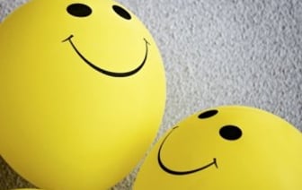 Появился топ-10 самых популярных эмодзи в 2023 году. А вы ими пользовались?