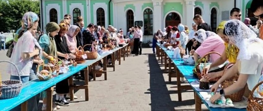 Освящение пасок и куличей в храмах Бреста