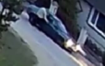 Водитель избил битой мужчину из-за замечания