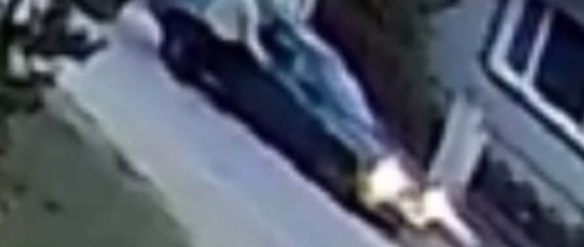 Водитель избил битой мужчину из-за замечания