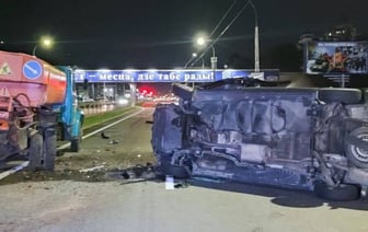 Водитель и пассажир легковушки госпитализированы. Подробности ночного ДТП в Бресте