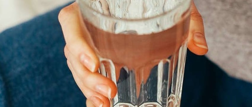 Врач разъяснила, нужно ли выпивать 1,5 –2 л воды в день