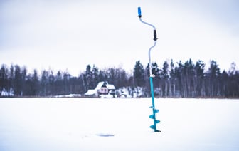 Еще один рыбак не вернулся с зимней рыбалки, трагедия произошла на озере Каравайно