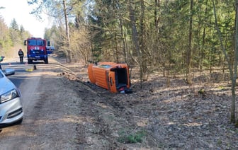 На Гродненщине велосипедист отправил бус в кювет — Фото