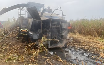 Снова сгорел комбайн, на этот раз в Дубровенском районе