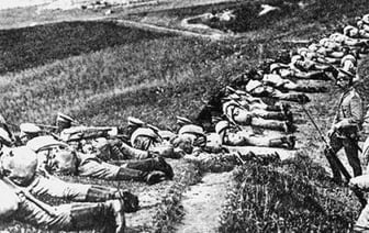 Первая мировая: 1,5 млн убитых русских мужиков, 807 тыс французов, 205 тыс британцев. Больше всех выиграли англосаксы