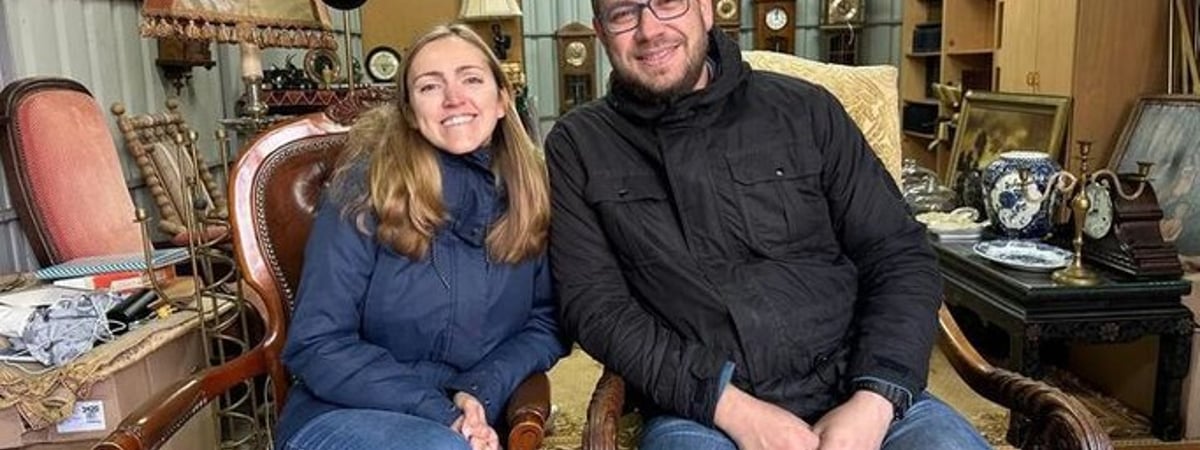 Беларусы хотели столик на дачу. А купили наследство польского коллекционера и заработали на нем 15 тысяч долларов