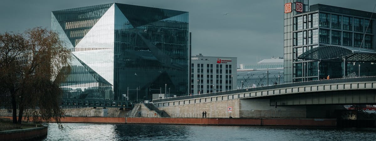 В ФРГ раскрыта российско-евразийская сеть по отмыванию денег