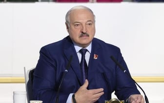 Лукашенко посоветовал уехавшим белорусам подумать о близких и собственности в Беларуси