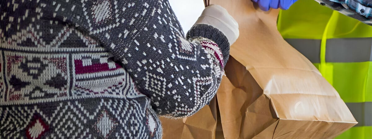 МВД призвало курьеров проверять посылки белорусов. Зачем?