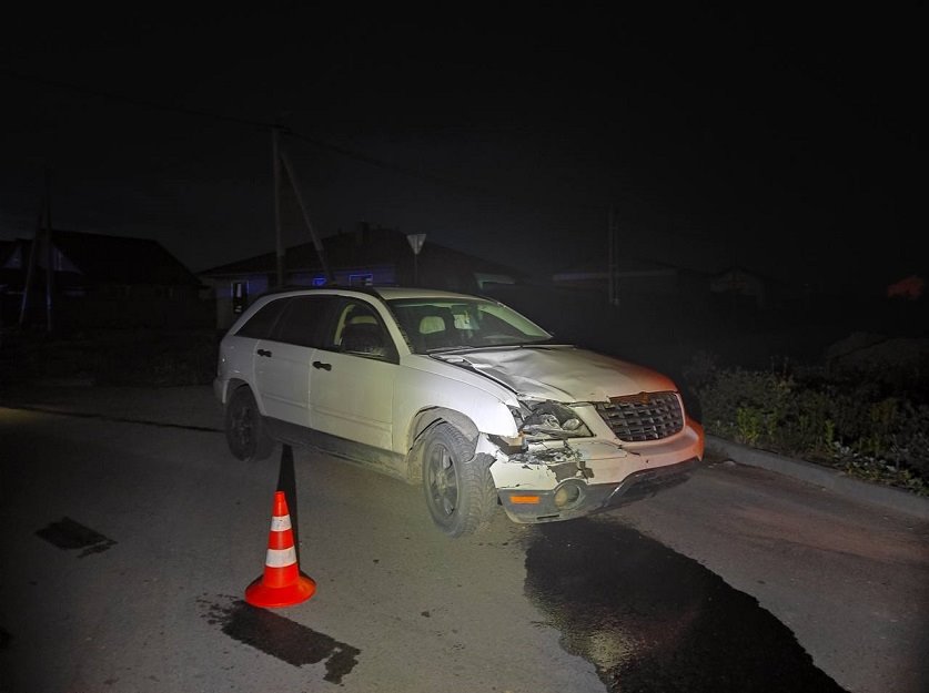 В Беларуси мужчина сбил своего друга, который сидел на табуретке посреди дороги. Причем автомобиль принадлежал погибшему