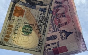 Эксперты дали прогноз на курс доллара в 2025 году. Чего ждать от рынка валют?