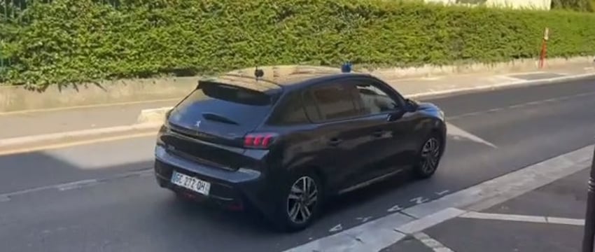 Дурова доставили в суд в Париже