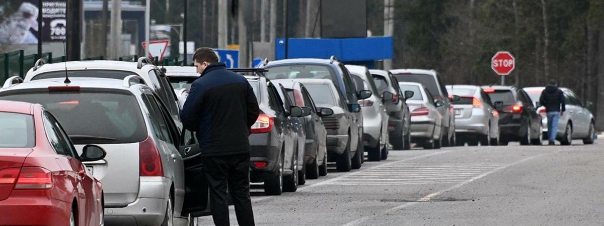 Литва перестала пропускать автомобили на транзитах с объёмом 1,5 литра в Беларусь
