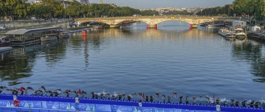 Соревнования по триатлону на Олимпиаде перенесли из-за плохой воды в Сене