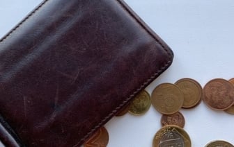 Женщина работала на выходных за спасибо, а потом ей надоело. Оказалось, деньги можно вернуть