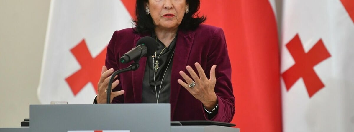 «Тотальная фальсификация» — Президент Грузии не признала результат парламентских выборов