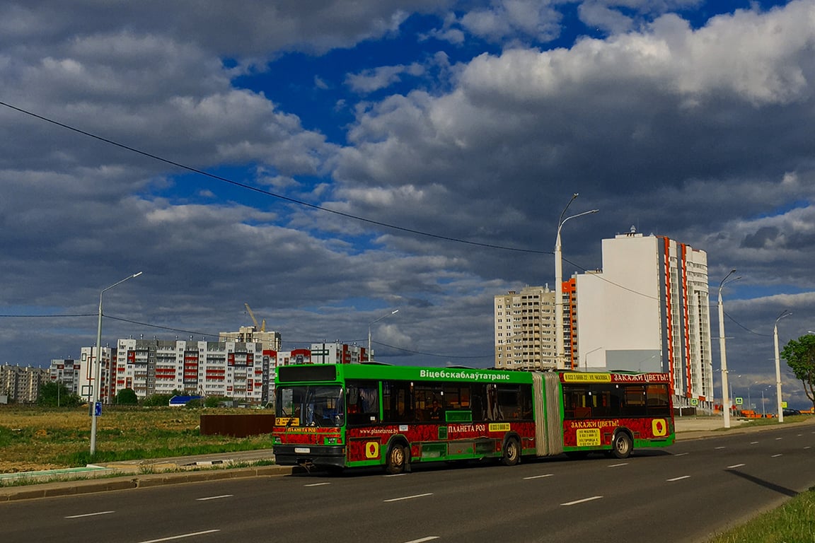 Городской автобус в Витебске, микрорайон Билево. Фото Сергея Серебро