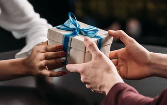 «Хотела порадовать мужа» — Милиция пригрозила жительнице Гродно пятью годами тюрьмы за «подарок» — Фото