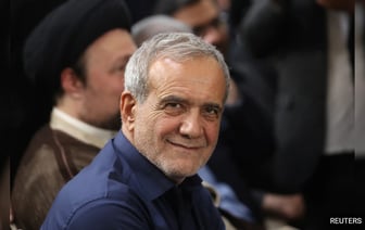 Президент Ирана заявил, что у него есть "право реагировать" на нападения.