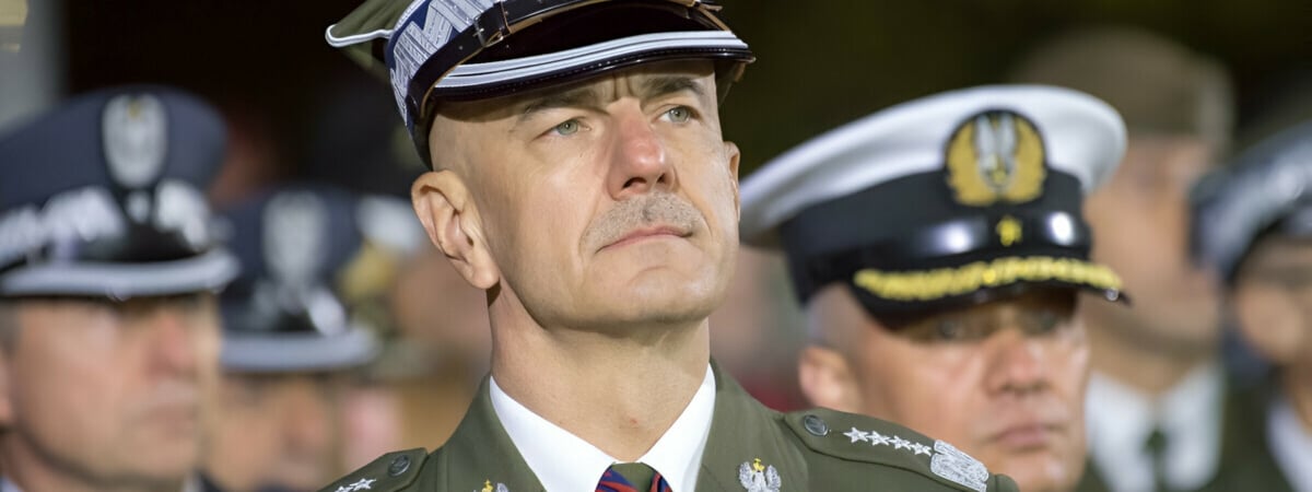 «Нападем на Санкт-Петербург» — Польский генерал призвал НАТО готовиться к вторжению России. Что сказал про Беларусь?