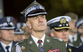 «Нападем на Санкт-Петербург» — Польский генерал призвал НАТО готовиться к вторжению России. Что сказал про Беларусь?