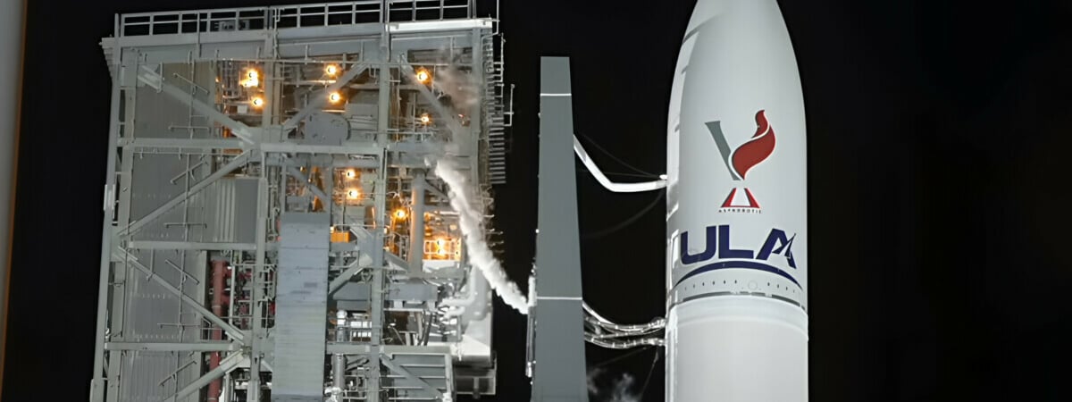 Американская ракета отправила на Луну останки актеров Star Trek — Видео