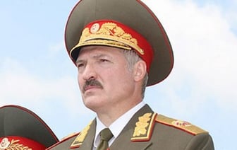 Лукашенко заявил, что “никаких приказов, чтобы идти воевать за пределы Беларуси, не было и не будет”