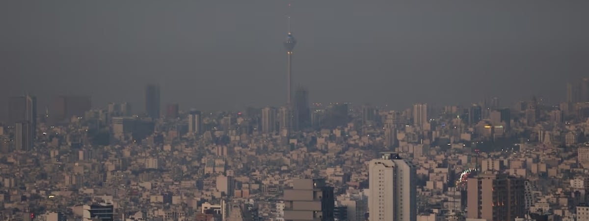 Толчок к «полномасштабной войне»? Израиль нанес ракетные удары по 20 объектам в Иране — Видео