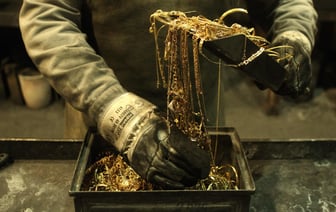 Минфин на 4% поднял цены на скупку драгметаллов. Сколько дадут за грамм золота и серебра?