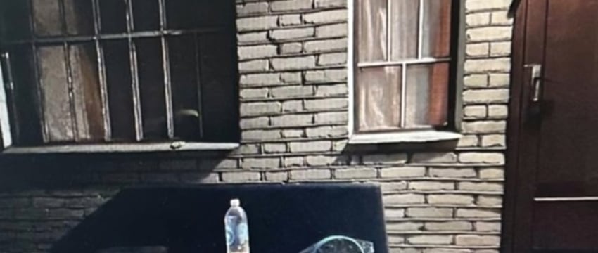 Житель Барановичей забрал два дорогих телефона у соседей, чтобы поменять на поллитра