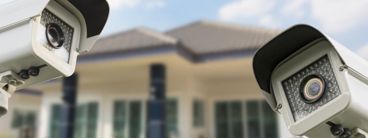 Можно ли установить камеру на своих сотках? Участковый рассказал белорусам, у кого нужно спросить разрешение