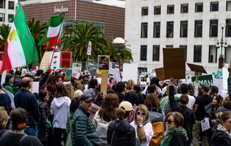 Силовики задержали двух сотрудниц «МТБанка» за участие в протестах в Минске в 2020 году