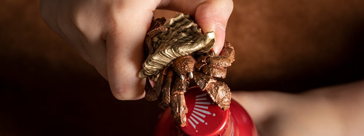 Белорусский рубль укрепляется к доллару на открытии торгов на БВФБ