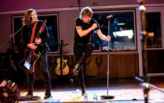 Все музыканты российской группы «Би-2» улетели из Таиланда в Израиль — Фото